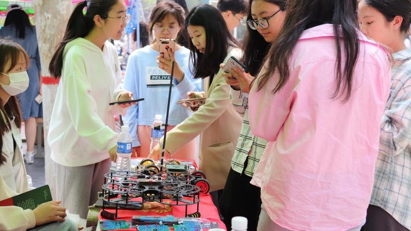 云服务器与物理机运维：差异解析与优化策略